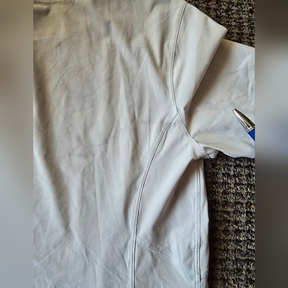 lululemon athletica Soft Gray Short Sleeve Tee - Picture 3 of 7